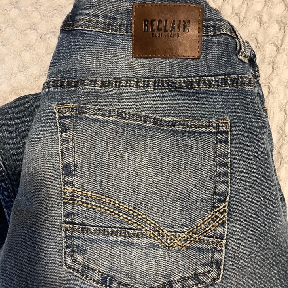 Reclaim jeans by Buckle 33R